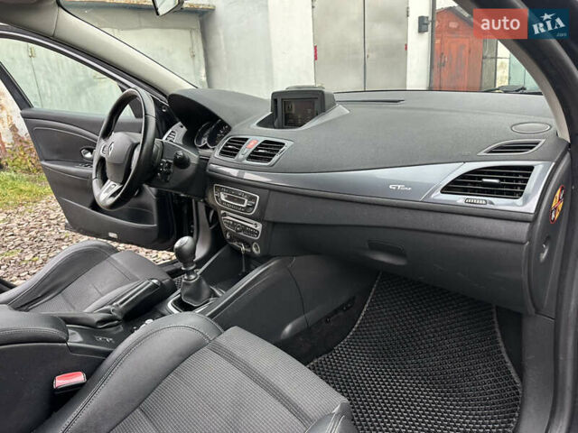 Серый Рено Меган, объемом двигателя 1.46 л и пробегом 232 тыс. км за 7650 $, фото 36 на Automoto.ua