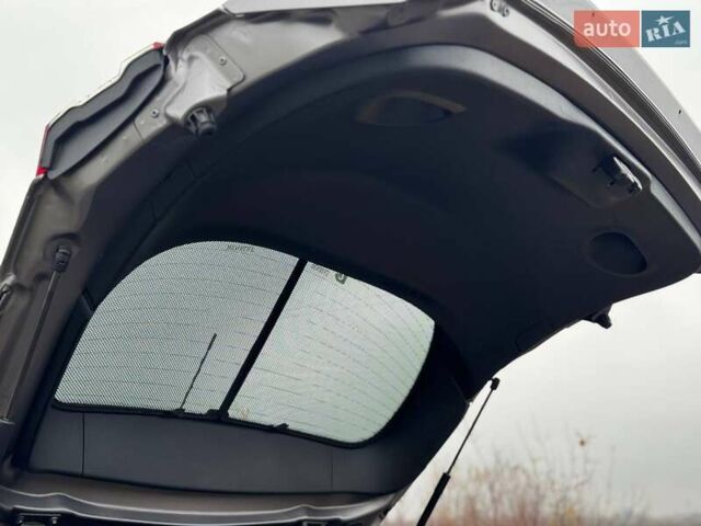 Сірий Рено Меган, об'ємом двигуна 1.46 л та пробігом 270 тис. км за 7800 $, фото 9 на Automoto.ua