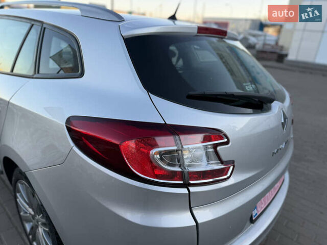 Сірий Рено Меган, об'ємом двигуна 1.5 л та пробігом 260 тис. км за 7550 $, фото 17 на Automoto.ua