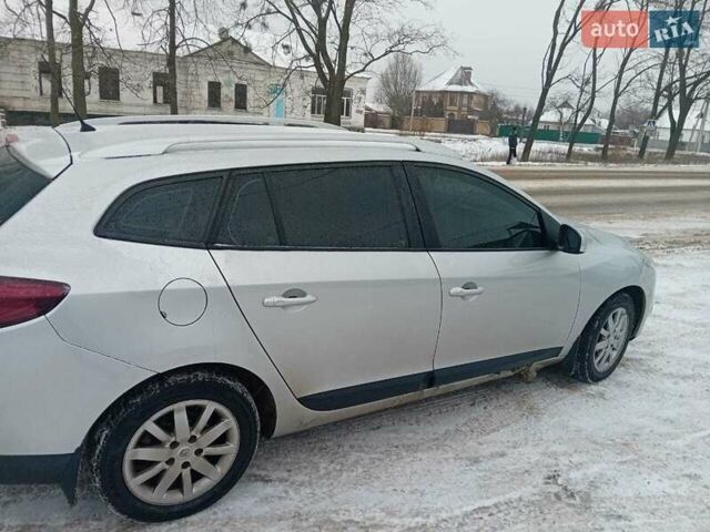 Сірий Рено Меган, об'ємом двигуна 1.6 л та пробігом 163 тис. км за 8000 $, фото 3 на Automoto.ua