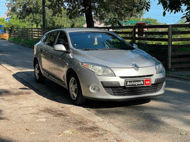 Сірий Рено Меган, об'ємом двигуна 1.5 л та пробігом 266 тис. км за 6440 $, фото 2 на Automoto.ua