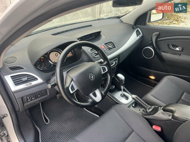 Серый Рено Меган, объемом двигателя 1.46 л и пробегом 274 тыс. км за 6300 $, фото 28 на Automoto.ua