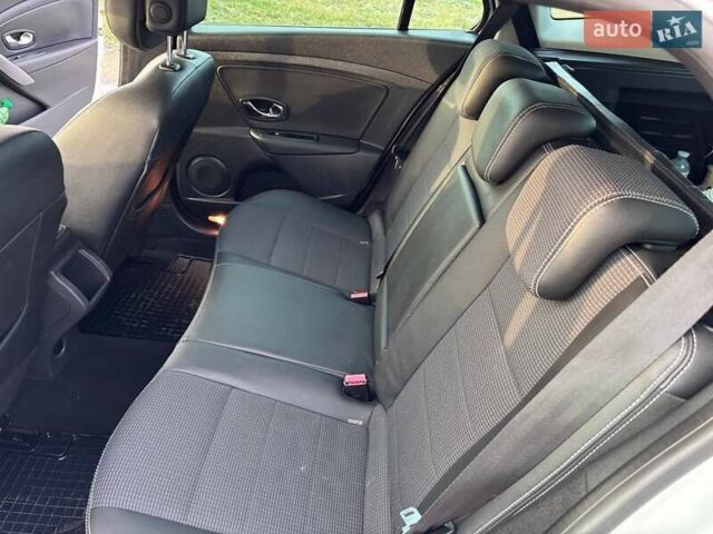 Серый Рено Меган, объемом двигателя 1.5 л и пробегом 249 тыс. км за 9400 $, фото 41 на Automoto.ua