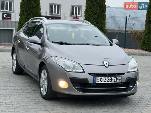 Серый Рено Меган, объемом двигателя 1.46 л и пробегом 220 тыс. км за 7900 $, фото 6 на Automoto.ua