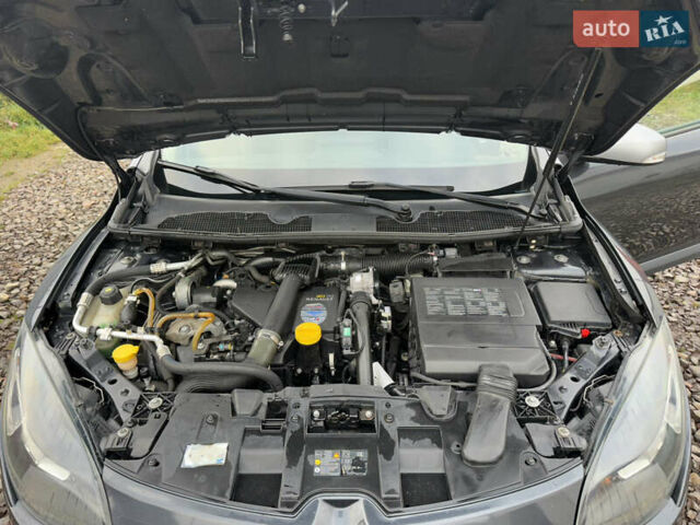 Серый Рено Меган, объемом двигателя 1.46 л и пробегом 232 тыс. км за 7650 $, фото 39 на Automoto.ua