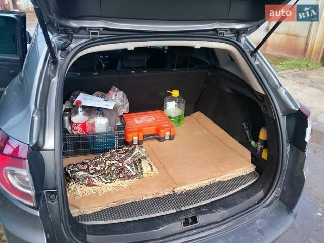 Сірий Рено Меган, об'ємом двигуна 1.46 л та пробігом 212 тис. км за 6600 $, фото 5 на Automoto.ua