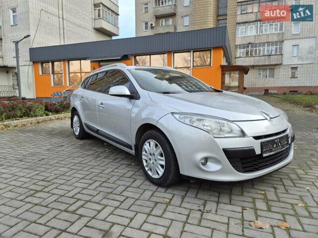 Сірий Рено Меган, об'ємом двигуна 1.46 л та пробігом 252 тис. км за 7300 $, фото 4 на Automoto.ua
