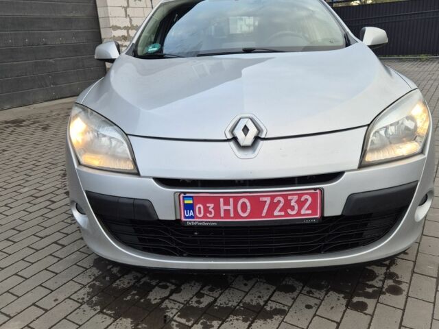 Серый Рено Меган, объемом двигателя 1.5 л и пробегом 220 тыс. км за 6650 $, фото 2 на Automoto.ua