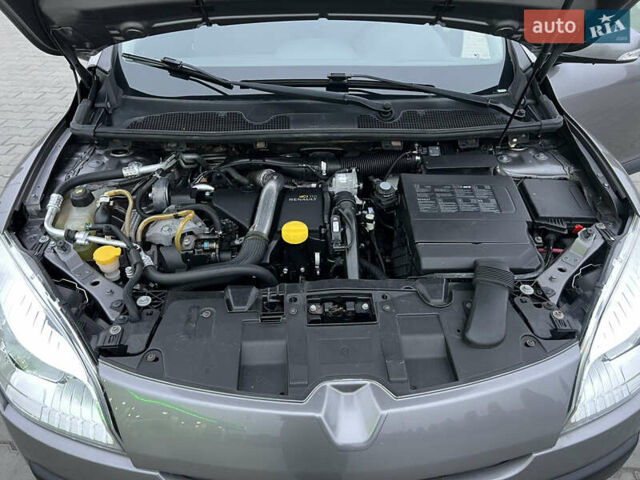 Серый Рено Меган, объемом двигателя 1.46 л и пробегом 220 тыс. км за 7900 $, фото 39 на Automoto.ua