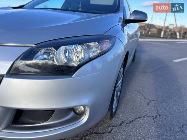 Серый Рено Меган, объемом двигателя 1.5 л и пробегом 249 тыс. км за 9400 $, фото 18 на Automoto.ua