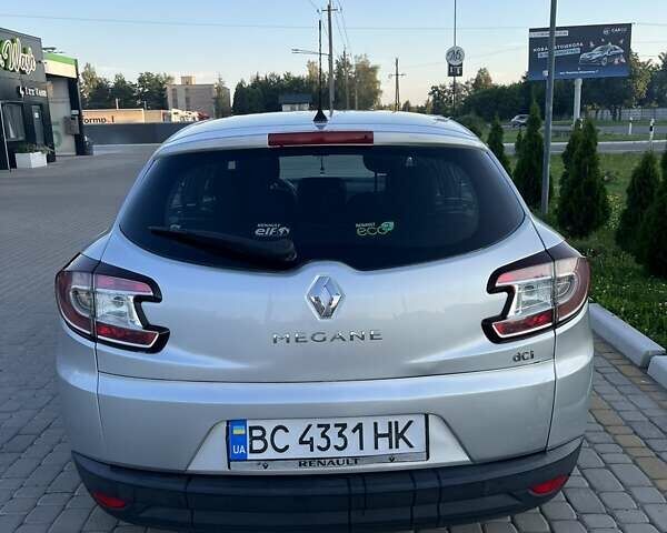 Сірий Рено Меган, об'ємом двигуна 1.46 л та пробігом 347 тис. км за 6900 $, фото 1 на Automoto.ua