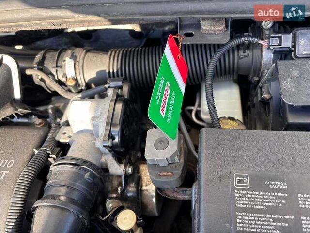 Серый Рено Меган, объемом двигателя 1.5 л и пробегом 249 тыс. км за 9400 $, фото 60 на Automoto.ua