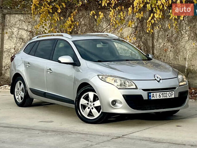 Серый Рено Меган, объемом двигателя 1.46 л и пробегом 274 тыс. км за 6300 $, фото 4 на Automoto.ua