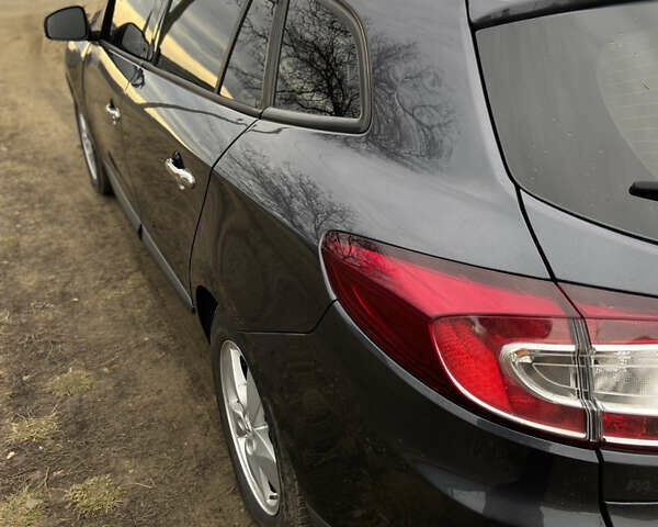 Сірий Рено Меган, об'ємом двигуна 1.46 л та пробігом 260 тис. км за 5600 $, фото 5 на Automoto.ua