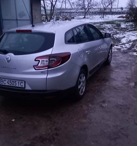 Серый Рено Меган, объемом двигателя 1.5 л и пробегом 216 тыс. км за 5500 $, фото 4 на Automoto.ua