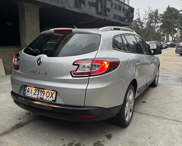 Серый Рено Меган, объемом двигателя 1.9 л и пробегом 213 тыс. км за 7700 $, фото 45 на Automoto.ua