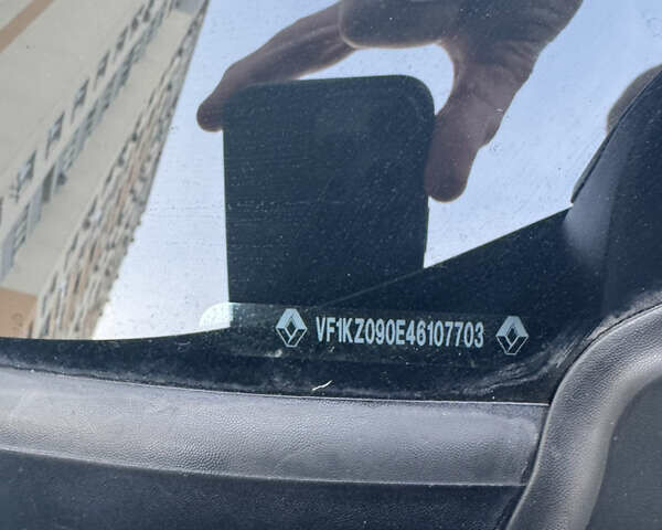 Сірий Рено Меган, об'ємом двигуна 1.5 л та пробігом 225 тис. км за 8000 $, фото 17 на Automoto.ua