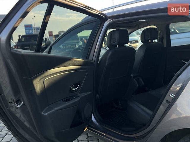 Сірий Рено Меган, об'ємом двигуна 1.46 л та пробігом 208 тис. км за 7800 $, фото 23 на Automoto.ua