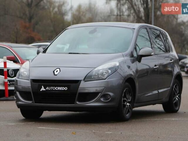Серый Рено Меган, объемом двигателя 1.46 л и пробегом 176 тыс. км за 8300 $, фото 2 на Automoto.ua