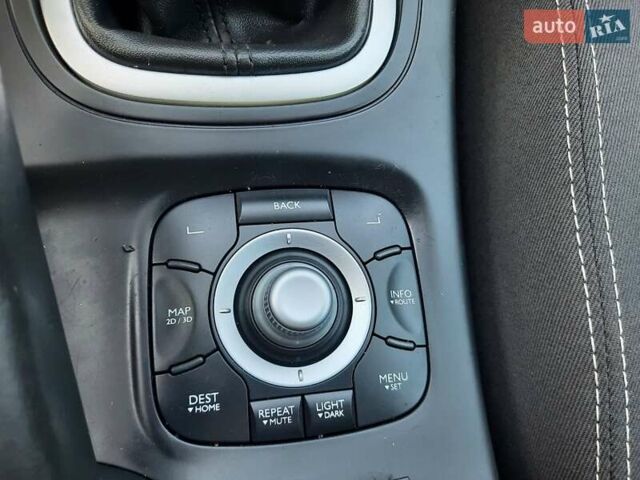 Серый Рено Меган, объемом двигателя 1.6 л и пробегом 194 тыс. км за 8100 $, фото 56 на Automoto.ua