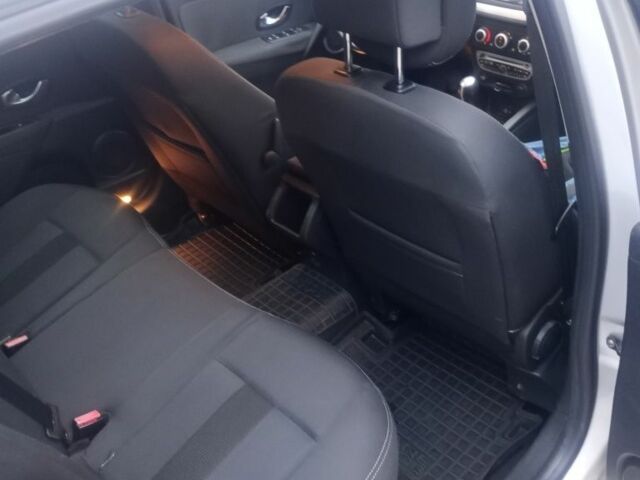 Серый Рено Меган, объемом двигателя 1.5 л и пробегом 290 тыс. км за 7200 $, фото 5 на Automoto.ua