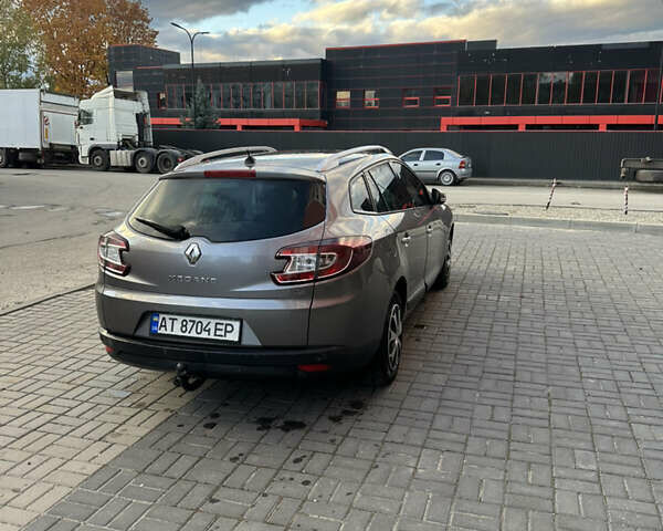 Серый Рено Меган, объемом двигателя 1.4 л и пробегом 266 тыс. км за 5500 $, фото 5 на Automoto.ua