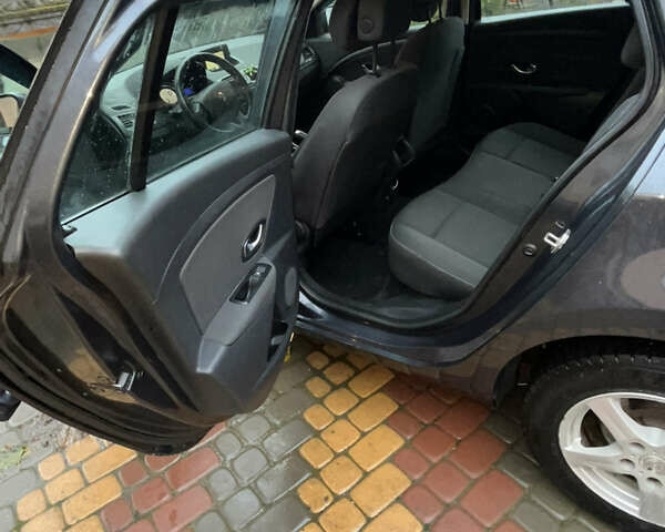 Серый Рено Меган, объемом двигателя 1.46 л и пробегом 320 тыс. км за 7150 $, фото 13 на Automoto.ua