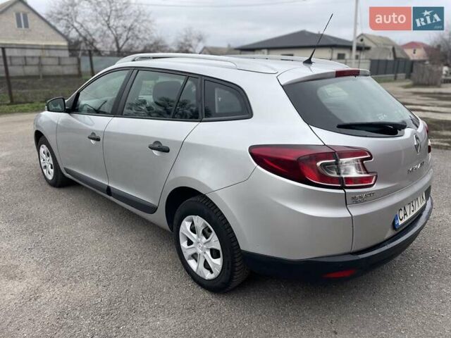 Сірий Рено Меган, об'ємом двигуна 1.46 л та пробігом 268 тис. км за 6400 $, фото 7 на Automoto.ua