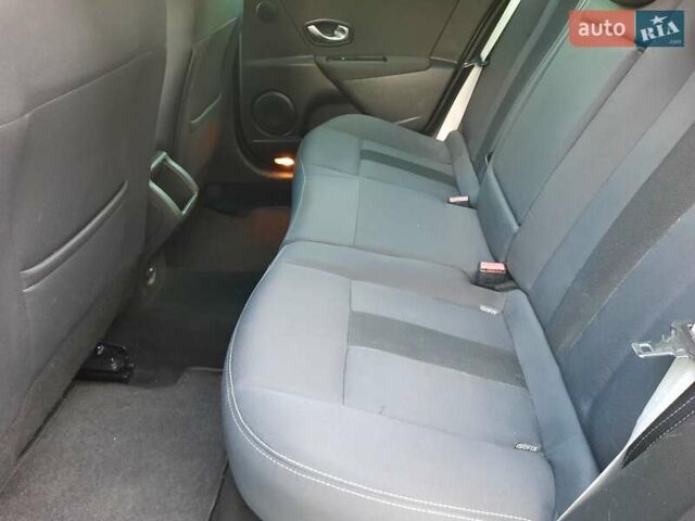 Серый Рено Меган, объемом двигателя 1.6 л и пробегом 194 тыс. км за 8100 $, фото 76 на Automoto.ua