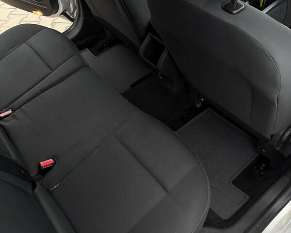 Сірий Рено Меган, об'ємом двигуна 1.6 л та пробігом 182 тис. км за 6699 $, фото 32 на Automoto.ua