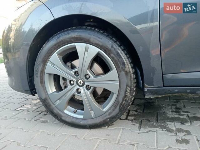 Серый Рено Меган, объемом двигателя 1.46 л и пробегом 307 тыс. км за 6800 $, фото 13 на Automoto.ua