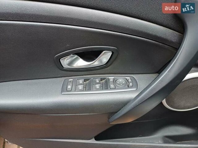 Серый Рено Меган, объемом двигателя 1.5 л и пробегом 285 тыс. км за 7000 $, фото 22 на Automoto.ua