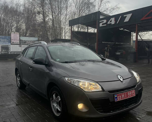 Сірий Рено Меган, об'ємом двигуна 1.5 л та пробігом 184 тис. км за 7100 $, фото 2 на Automoto.ua