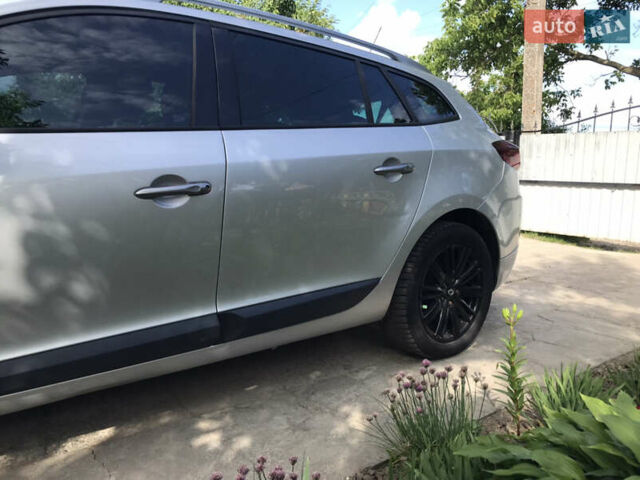 Рено Меган 2011 в Любаре на Automoto.ua Серый Рено Меган, объемом двигателя 1.46 л и пробегом 308 тыс. км за 6800 $, фото 26 на Automoto.ua