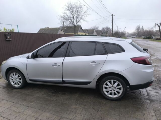 Серый Рено Меган, объемом двигателя 1.5 л и пробегом 246 тыс. км за 5300 $, фото 2 на Automoto.ua