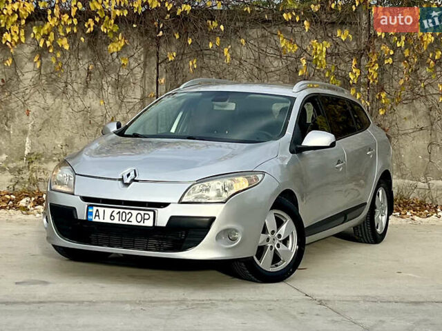Серый Рено Меган, объемом двигателя 1.46 л и пробегом 274 тыс. км за 6300 $, фото 11 на Automoto.ua