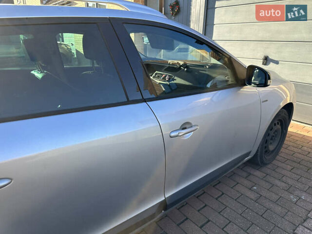 Сірий Рено Меган, об'ємом двигуна 1.5 л та пробігом 257 тис. км за 8500 $, фото 2 на Automoto.ua