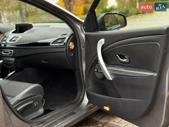 Серый Рено Меган, объемом двигателя 1.5 л и пробегом 146 тыс. км за 8890 $, фото 28 на Automoto.ua