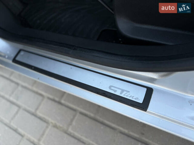 Сірий Рено Меган, об'ємом двигуна 1.5 л та пробігом 260 тис. км за 7550 $, фото 27 на Automoto.ua