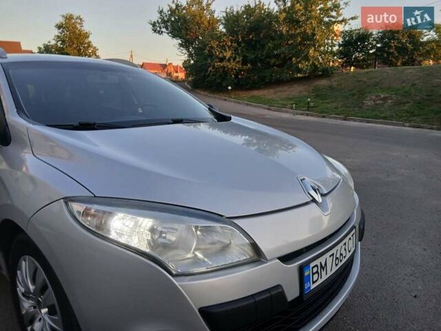 Серый Рено Меган, объемом двигателя 1.5 л и пробегом 250 тыс. км за 7400 $, фото 18 на Automoto.ua