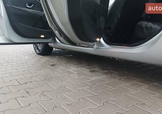 Серый Рено Меган, объемом двигателя 1.46 л и пробегом 307 тыс. км за 5800 $, фото 4 на Automoto.ua