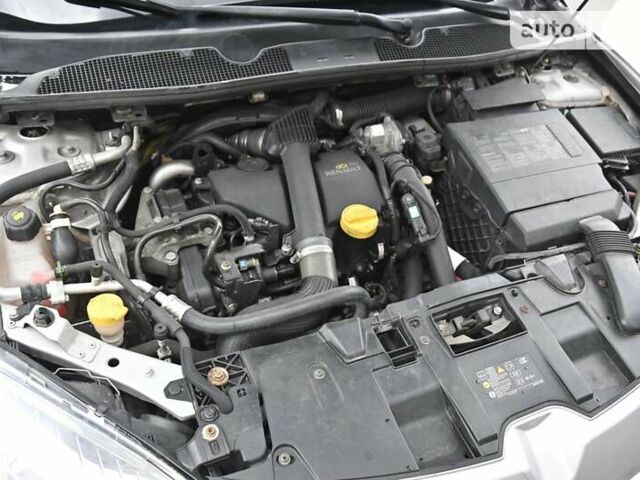 Сірий Рено Меган, об'ємом двигуна 1.46 л та пробігом 271 тис. км за 6999 $, фото 45 на Automoto.ua
