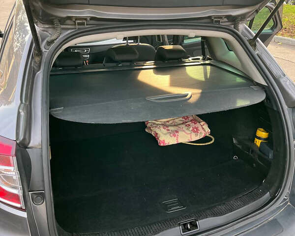 Серый Рено Меган, объемом двигателя 1.46 л и пробегом 203 тыс. км за 7400 $, фото 18 на Automoto.ua