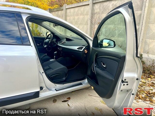 Сірий Рено Меган, об'ємом двигуна 1.5 л та пробігом 274 тис. км за 6300 $, фото 10 на Automoto.ua