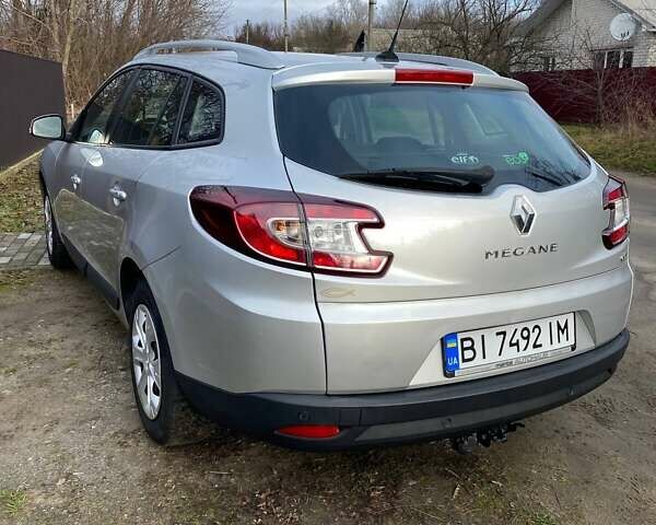 Серый Рено Меган, объемом двигателя 1.46 л и пробегом 232 тыс. км за 7600 $, фото 5 на Automoto.ua