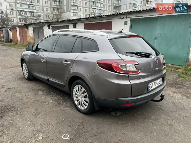 Сірий Рено Меган, об'ємом двигуна 1.46 л та пробігом 237 тис. км за 6550 $, фото 70 на Automoto.ua
