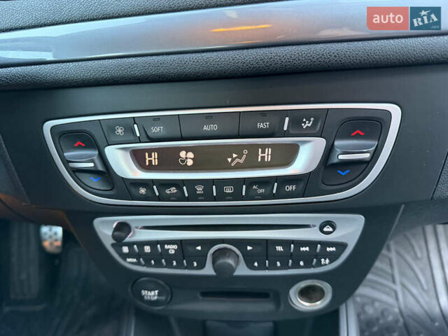 Сірий Рено Меган, об'ємом двигуна 1.5 л та пробігом 260 тис. км за 7550 $, фото 53 на Automoto.ua