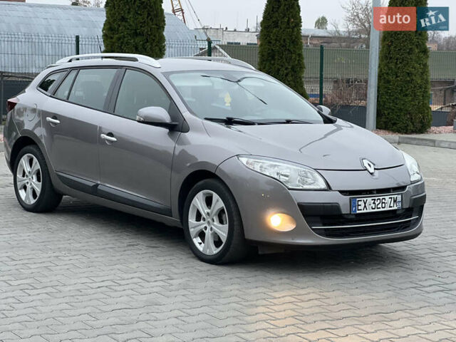 Серый Рено Меган, объемом двигателя 1.46 л и пробегом 220 тыс. км за 7900 $, фото 7 на Automoto.ua