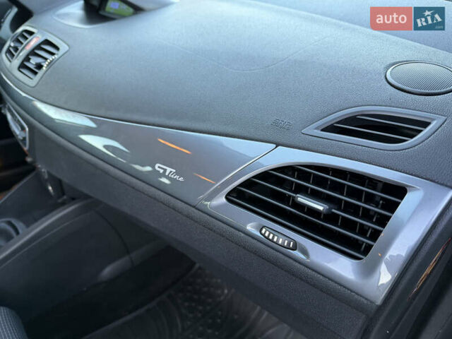 Сірий Рено Меган, об'ємом двигуна 1.5 л та пробігом 260 тис. км за 7550 $, фото 50 на Automoto.ua