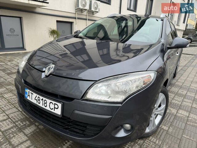Сірий Рено Меган, об'ємом двигуна 1.5 л та пробігом 218 тис. км за 7200 $, фото 1 на Automoto.ua